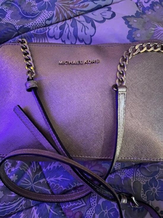 Michael Kors Handbags - Low Start!!!!Michael Kors Gold Jet Set Crossbody Handbag 9 1/2 x 6 1/2 x 2